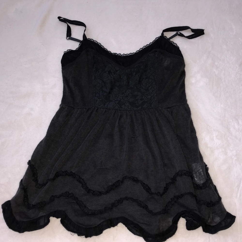 NEW Aeropostale Size Small Lace and Ruffle Tank